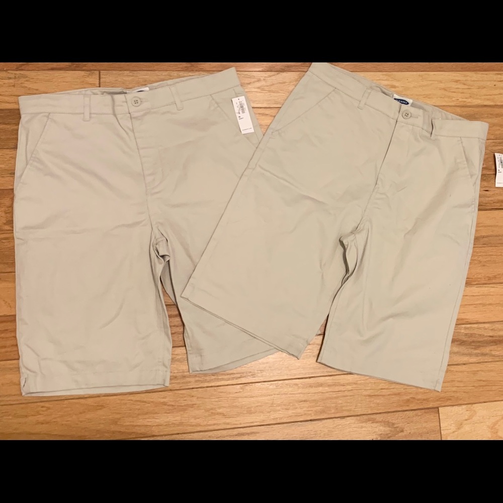NWT Old Navy Khaki Twill Shorts.